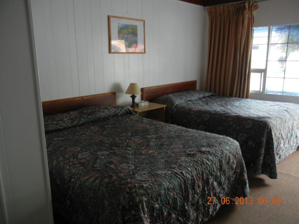 Holiday House Motel Penticton Rum bild