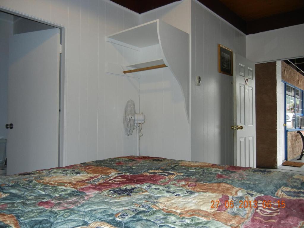 Holiday House Motel Penticton Rum bild